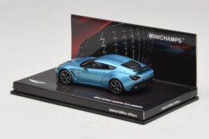 Aston Martin V12 Zagato Alba Blue Minichamps 1:43 437137222 Métal — image 3 sur 5