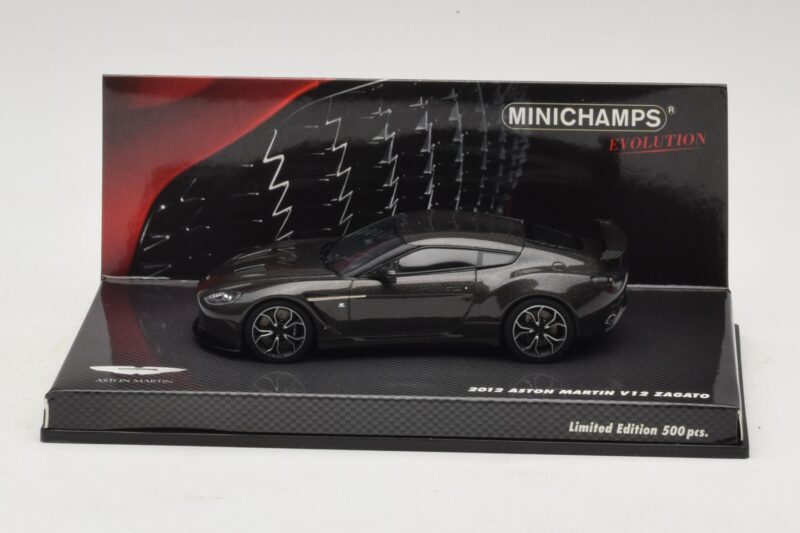 Aston Martin V12 Zagato Scintilla Silver Minichamps 1:43 Aston Martin V12 Zagato Scintilla Silver Minichamps 1:43 437137221 Métal