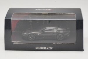 Aston Martin V12 Zagato Scintilla Silver Minichamps 1:43 437137221 Métal — image 5 sur 5