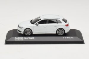 Audi S3 8V Sportback Blanc Minichamps 1:43 437013010 Métal