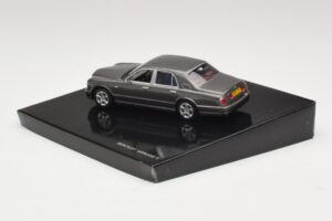Bentley Arnage T Cypress Grey Minichamps 1:43 BL386 Métal — image 3 sur 4