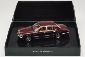 Bentley Arnage R Sunset Red Minichamps 1:43 BL330 Métal — image 4 sur 4