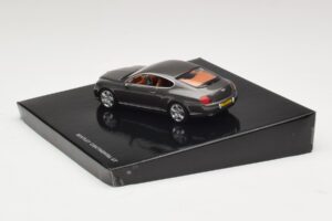 Bentley Continental GT Cypress Green Minichamps 1:43 BL312 Métal — image 3 sur 4