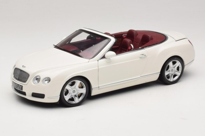 Bentley Continental GTC Blanc Boîte De Remplacement Minichamps 1:18 100139032-R1 Métal
