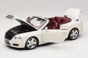 Bentley Continental GTC Blanc Boîte De Remplacement Minichamps 1:18 100139032-R1 Métal — image 2 sur 8