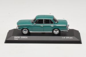 BMW 2000A Vert Minichamps 1:43 437023001 Métal