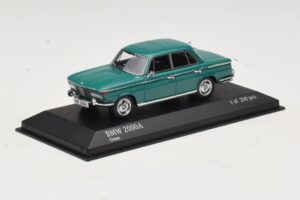 BMW 2000A Vert Minichamps 1:43 437023001 Métal — image 2 sur 4