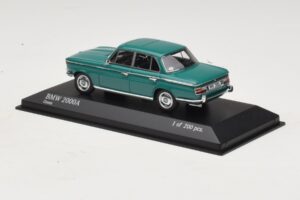 BMW 2000A Vert Minichamps 1:43 437023001 Métal — image 3 sur 4