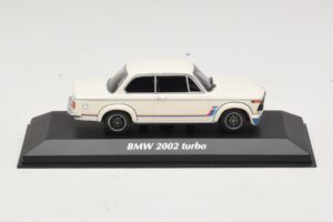 BMW 2002 Turbo Blanc Maxichamps 1:43 940022201 Métal