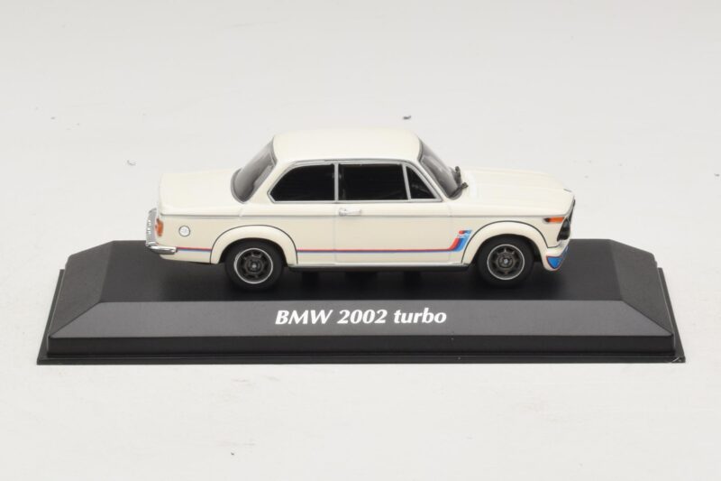 BMW 2002 Turbo Blanc Maxichamps 1:43 940022201 Métal