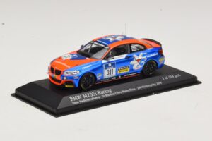 BMW M235i Team Medienkraftwerk #311 Di Martino / Olivo 24 Hours of Nurburgring 2014 Minichamps 1:43 437142411 Métal — image 2 sur 4
