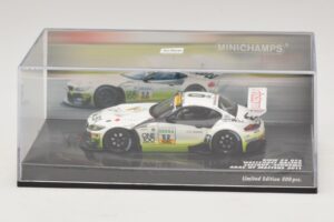 BMW Z4 GT3 Westcoast Racing #52 F. Lestrup ADAC GT Masters 2011 Minichamps 1:43 437112952 Métal — image 4 sur 5