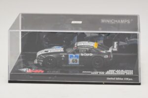 BMW Z4 M Coupe #69 Adams / K. Ludwig ADAC 24h Nürburgring 2009 Minichamps 1:43 400092769 Métal — image 4 sur 5
