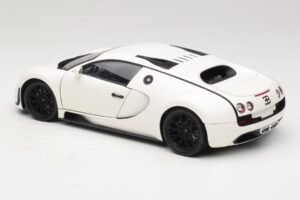 Bugatti Veyron Super Sport Blanc Minichamps 1:18 100110844 Métal — image 7 sur 8