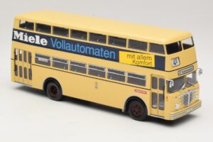 Bussing D2U Heckturen Miele Minichamps 1:43 439071086 Métal — image 4 sur 6