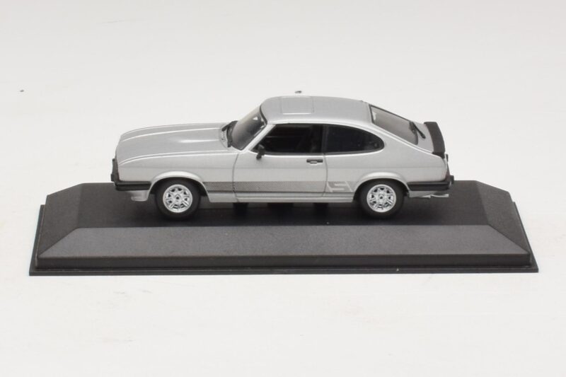 Ford Capri RS Mk1 Argent Minichamps 1:43 Ford Capri RS Mk1 Argent Minichamps 1:43 430085804 Métal