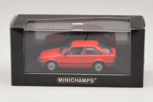 Ford Escort Mk3 3 Portes Rouge Minichamps 1:43 400085000 Métal — image 4 sur 4