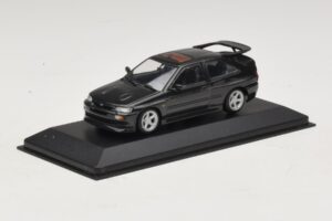 Ford Escort RS Cosworth Noir Métallisé Minichamps 1:43 430082106 Métal — image 2 sur 4