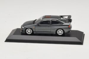 Ford Escort RS Cosworth Vert Foncé Métallisé Minichamps 1:43 430086300 Métal