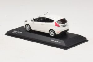 Ford Fiesta Mk6 Blanc Minichamps 1:43 400088002 Métal — image 3 sur 4