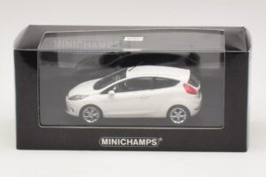 Ford Fiesta Mk6 Blanc Minichamps 1:43 400088002 Métal — image 4 sur 4