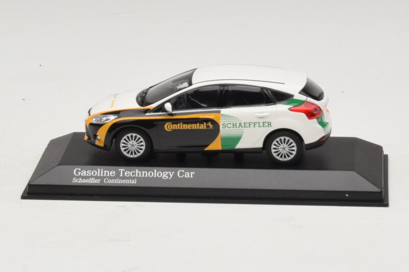 Ford Focus Voiture Technologique à Essence Continental Schaeffler Minichamps 1:43 Ford Focus Voiture Technologique à Essence Continental Schaeffler Minichamps 1:43 AB65A Métal
