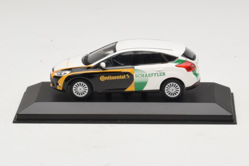 Ford Focus Voiture Technologique à Essence Continental Schaeffler Boîte de Remplacement Minichamps 1:43 Ford Focus Voiture Technologique à Essence Continental Schaeffler Boîte de Remplacement Minichamps 1:43 AB65A-R1 Métal