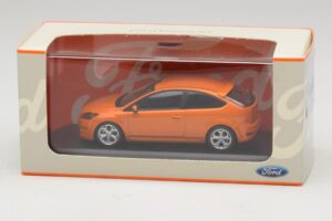 Ford Focus ST Mk2 Electric Orange Minichamps 1:43 400087302 Métal — image 4 sur 4