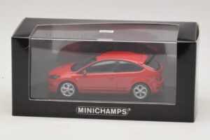 Ford Focus ST Mk2 Rouge Minichamps 1:43 400087301 Métal — image 4 sur 4