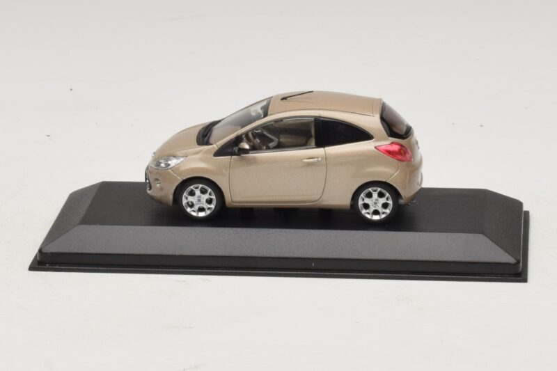 Ford Ka Mk2 Bronze Metallic Minichamps 1:43 Ford Ka Mk2 Bronze Metallic Minichamps 1:43 FORD007 Métal