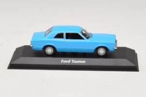 Ford Taunus TC Coupé Bleu Clair Maxichamps 1:43 940081301 Métal