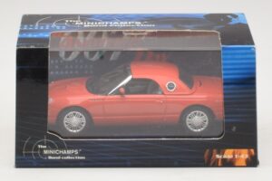 Ford Thunderbird Die Another Day Minichamps 1:43 045132 Métal — image 5 sur 5