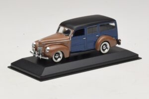 Ford V8 De Luxe Woody Station Wagon Marron Bleu Minichamps 1:43 400082112 Métal — image 2 sur 4