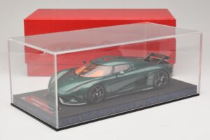 Koenigsegg Regera Carbone Teinté Vert FrontiArt 1:18 AS010-110 Résine — image 7 sur 7