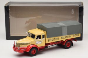 Krupp Titan Camion Plateau Baumann Bonn Minichamps 1:43 439069025 Métal — image 6 sur 6