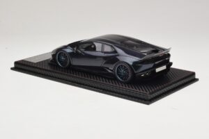 Lamborghini Huracan Liberty Walk Chameleon Blue GS Model 1:18 REMC045 Résine — image 5 sur 7