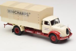Magirus-Deutz S 7500 Jupiter Camion Plateau Blanc Rouge Minichamps 1:43 439141022 Métal — image 4 sur 6