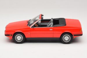 Maserati Biturbo Spyder Rouge Minichamps 1:18 107123530 Résine — image 3 sur 6