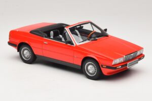Maserati Biturbo Spyder Rouge Minichamps 1:18 107123530 Résine — image 4 sur 6