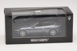 Maserati GranCabrio Gris Métallisé Minichamps 1:43 400123931 Métal — image 4 sur 4