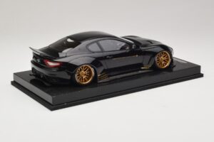 Maserati GranTurismo Liberty Walk Noir avec Jantes Dorées AB Models 1:18 MAS-LB08-C Résine — image 2 sur 7