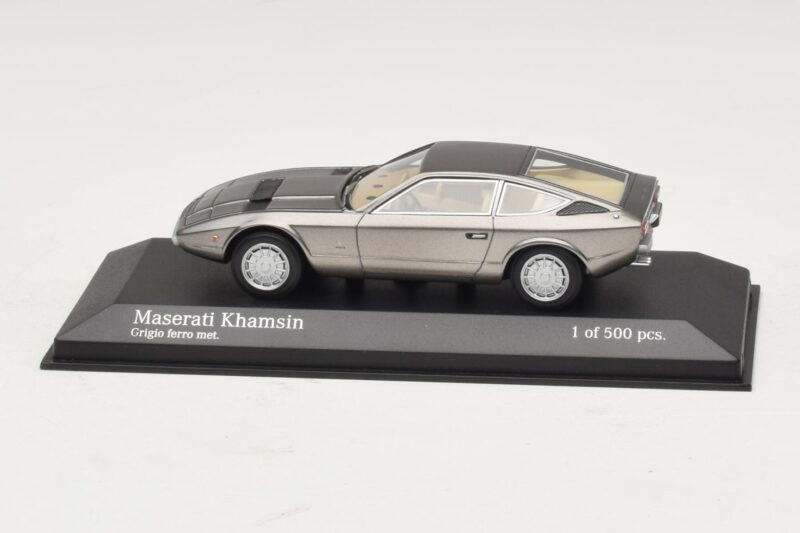 Maserati Khamsin Grey Metallic Minichamps 1:43 Maserati Khamsin Grey Metallic Minichamps 1:43 437123220 Métal