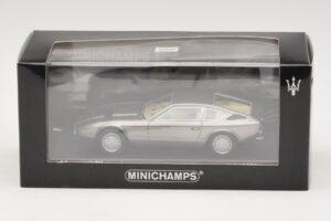 Maserati Khamsin Grey Metallic Minichamps 1:43 437123220 Métal — image 4 sur 4