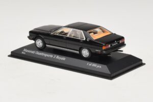 Maserati Quattroporte III Royale Noir Minichamps 1:43 437123501 Métal — image 3 sur 4
