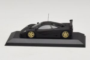 McLaren F1 GTR Prototype Noir Mat Avec Jantes Dorées Minichamps 1:43 MCLAREN008 Métal — image 3 sur 4