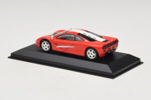 McLaren F1 Rouge Avec Rayures Blanches Minichamps 1:43 MCLAREN005 Métal — image 2 sur 4