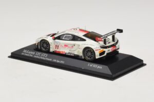 McLaren MP4-12C GT3 #11 Art Grand Prix Leclerc / Parisy 24 Hours of Spa 2013 Minichamps 1:43 437131311 Métal — image 3 sur 4