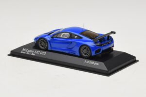 McLaren MP4-12C GT3 Street Bleu Minichamps 1:43 437121397 Métal — image 3 sur 4