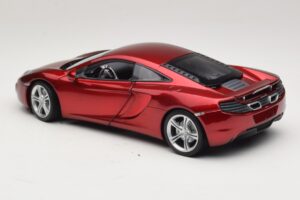 McLaren MP4-12C Rouge Métallisé Minichamps 1:18 110133022 Métal — image 7 sur 8