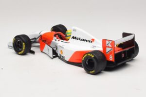 McLaren MP4/8 Ford #8 A. Senna Winner European GP 1993 Minichamps 1:18 540931818 Métal — image 5 sur 7